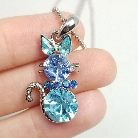 Vintage Blue Rhinestone Cat Pendant Necklace, Silver Tone Adjustable Chain - Picture 7 of 9